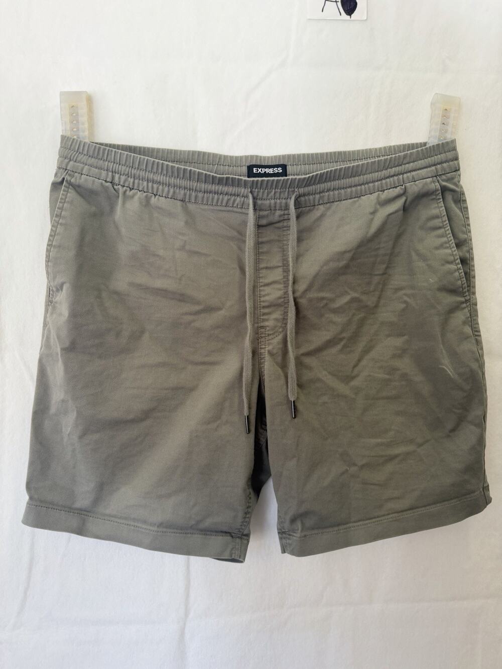 Express Men's Green Drawstring Casual Shorts Size XL Flap Pocket Elastic Waist